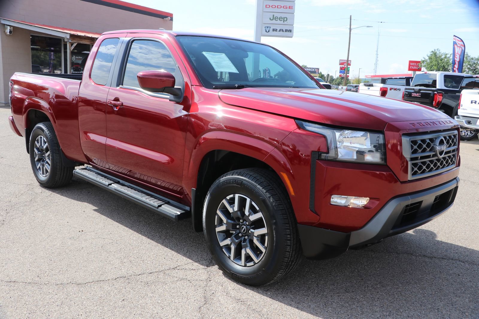 2022 Nissan Frontier SV