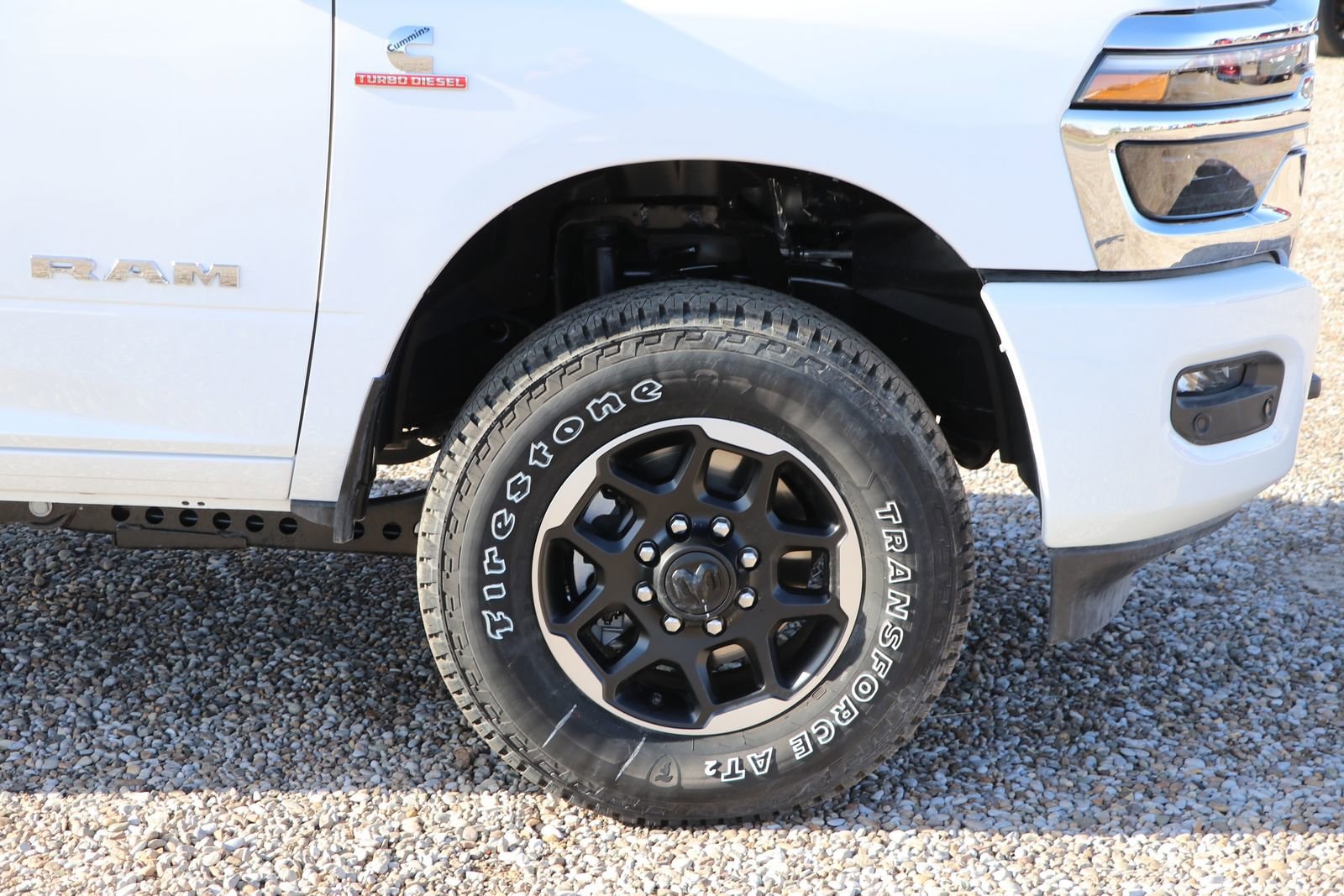 2025 RAM 2500 Laramie - Photo 11