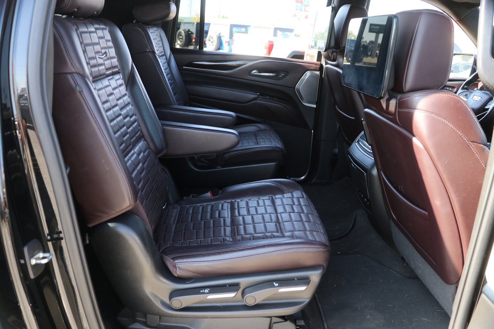 2022 Cadillac Escalade ESV Premium Luxury Platinum - Photo 34