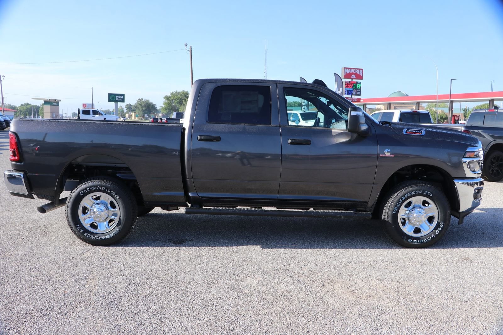 2025 RAM 2500 Tradesman - Photo 10