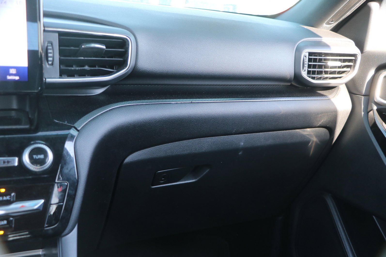 2022 Ford Explorer ST - Photo 30