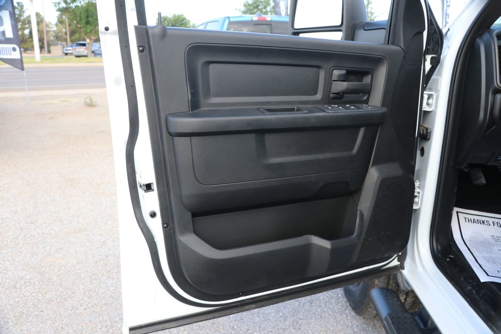 2026 RAM 2500 Tradesman - Photo 12