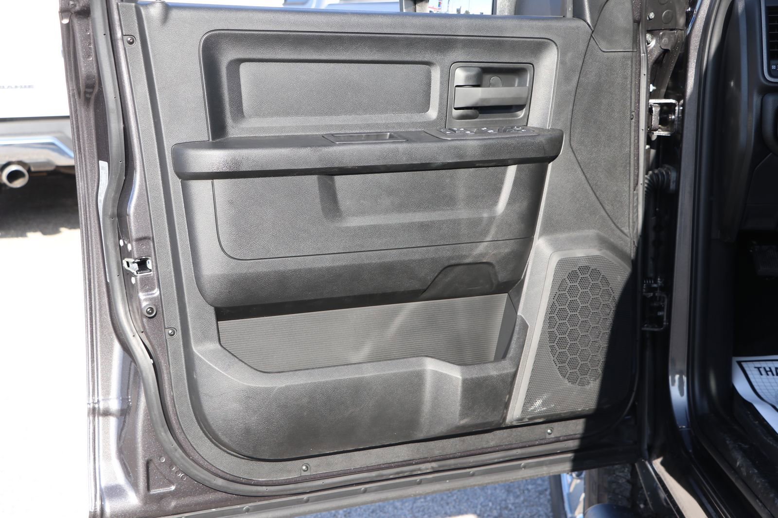 2025 RAM 2500 Tradesman - Photo 12
