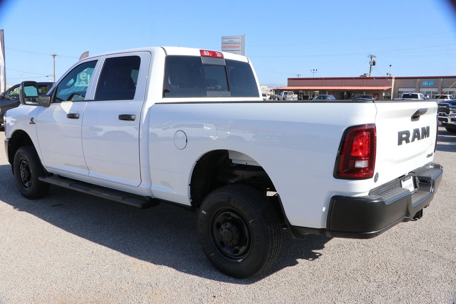 2025 RAM 2500 Tradesman - Photo 7
