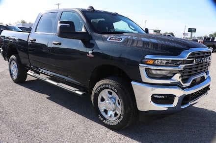 2025 Ram 2500 TRADESMAN CREW CAB 4X4 6'4 BOX Pickup