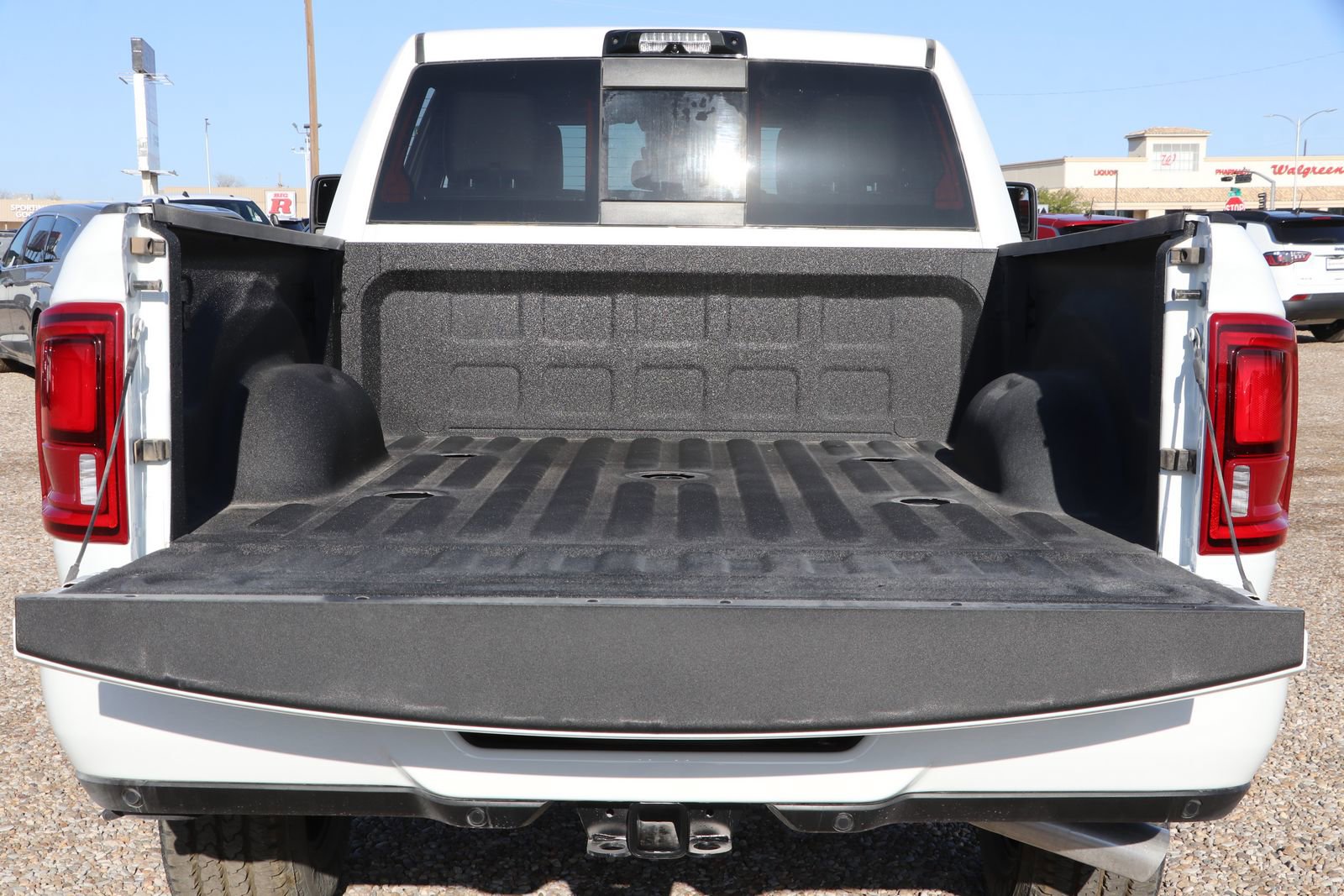2025 RAM 2500 Laramie - Photo 31