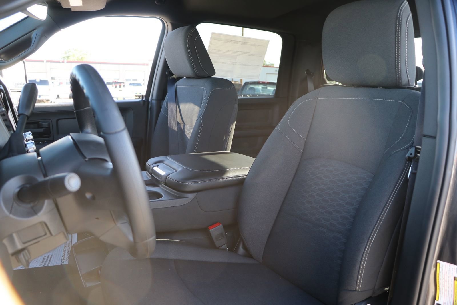 2025 RAM 2500 Tradesman - Photo 16