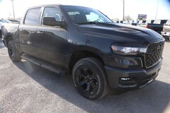 2026 Ram 1500 EXPRESS CREW CAB 4X4 5'7 BOX Pickup