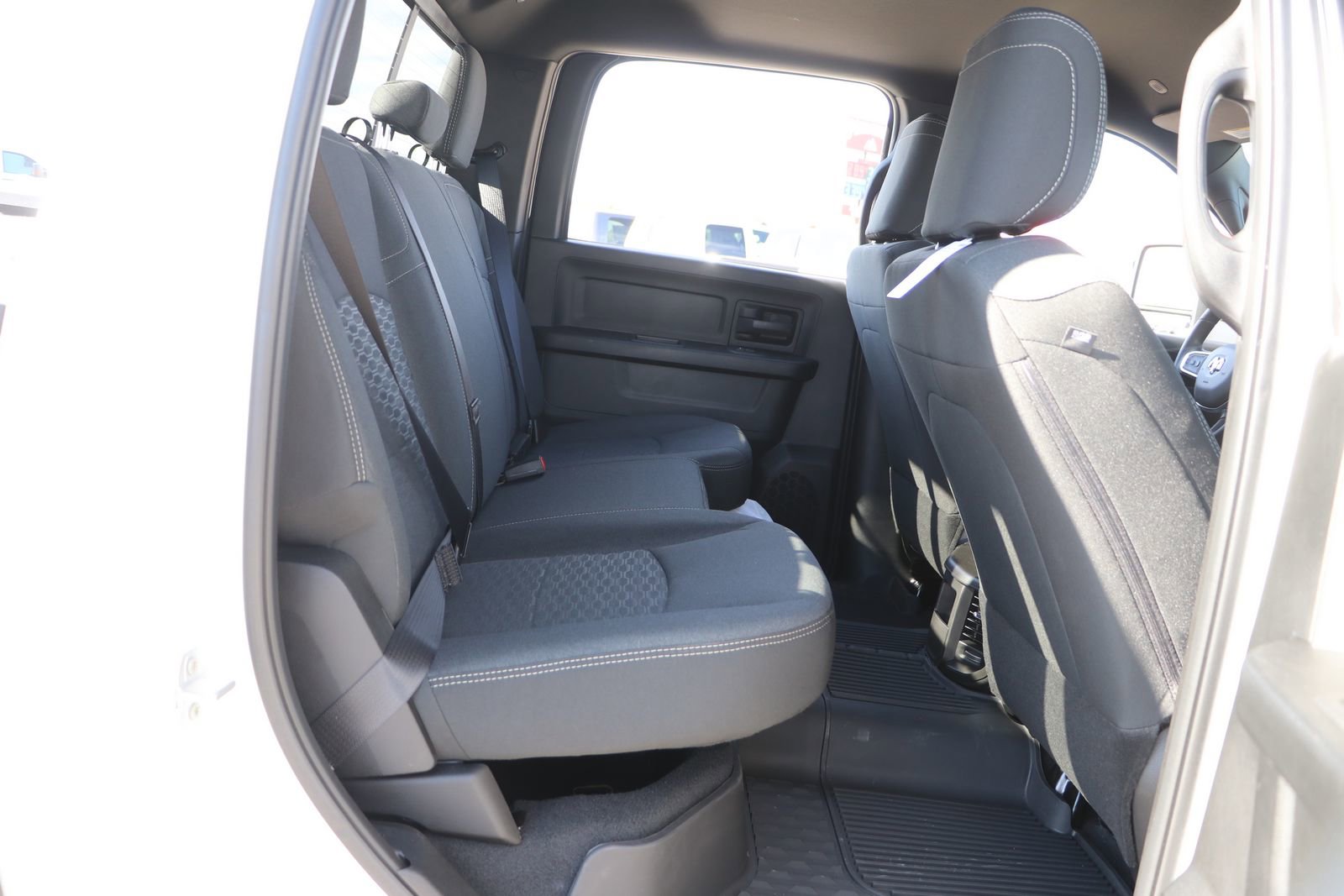 2025 RAM 2500 Tradesman - Photo 30