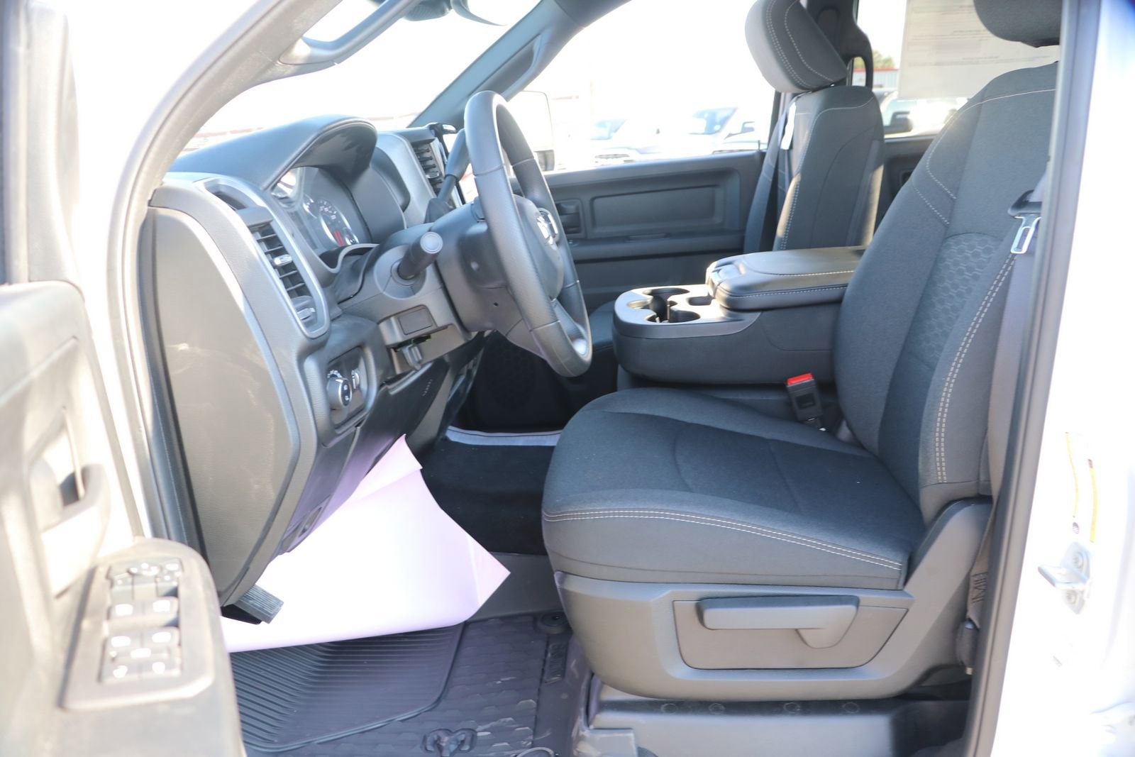 2026 RAM 2500 Tradesman - Photo 15