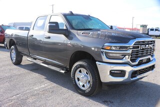 2025 Ram 2500 TRADESMAN CREW CAB 4X4 8' BOX Pickup
