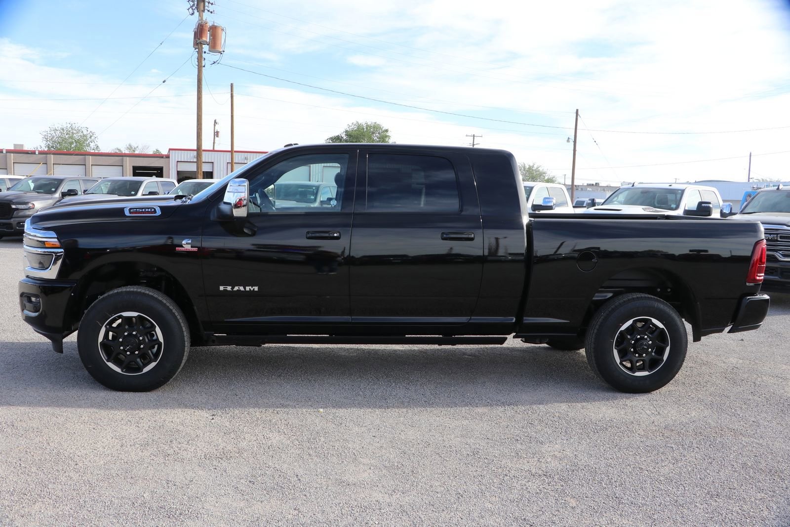 2025 RAM 2500 Laramie - Photo 6