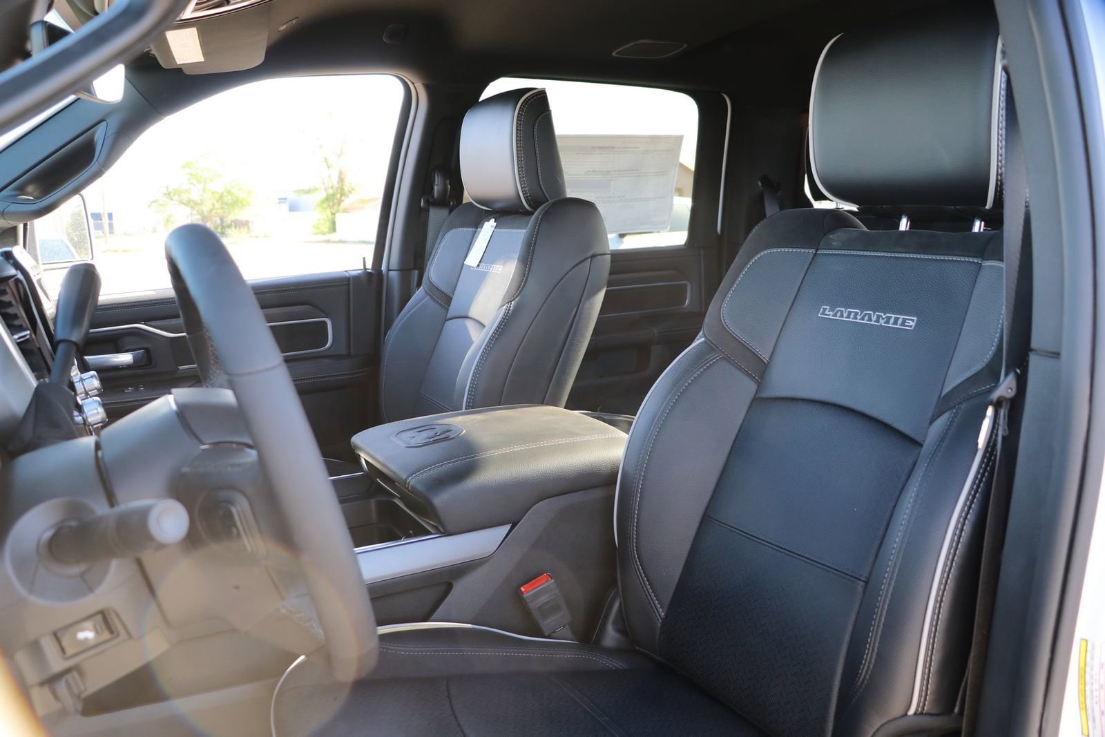 2025 RAM 2500 Laramie - Photo 16