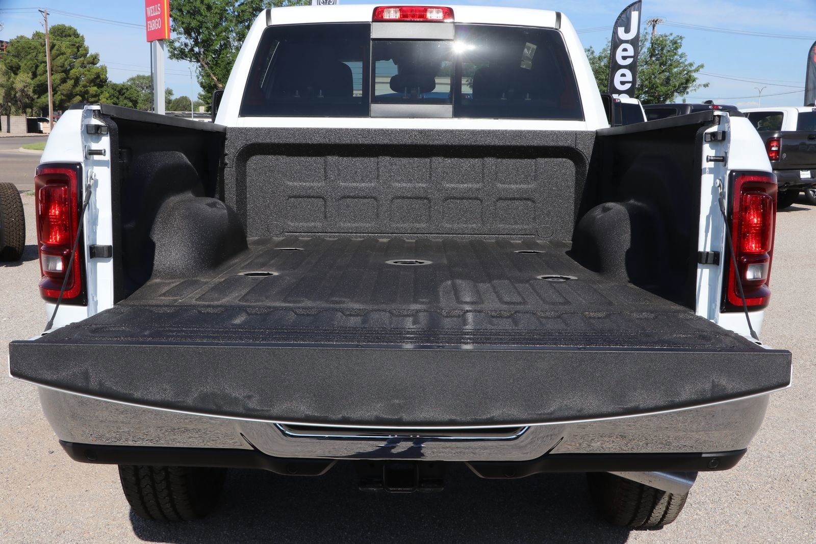 2025 RAM 2500 Tradesman - Photo 29