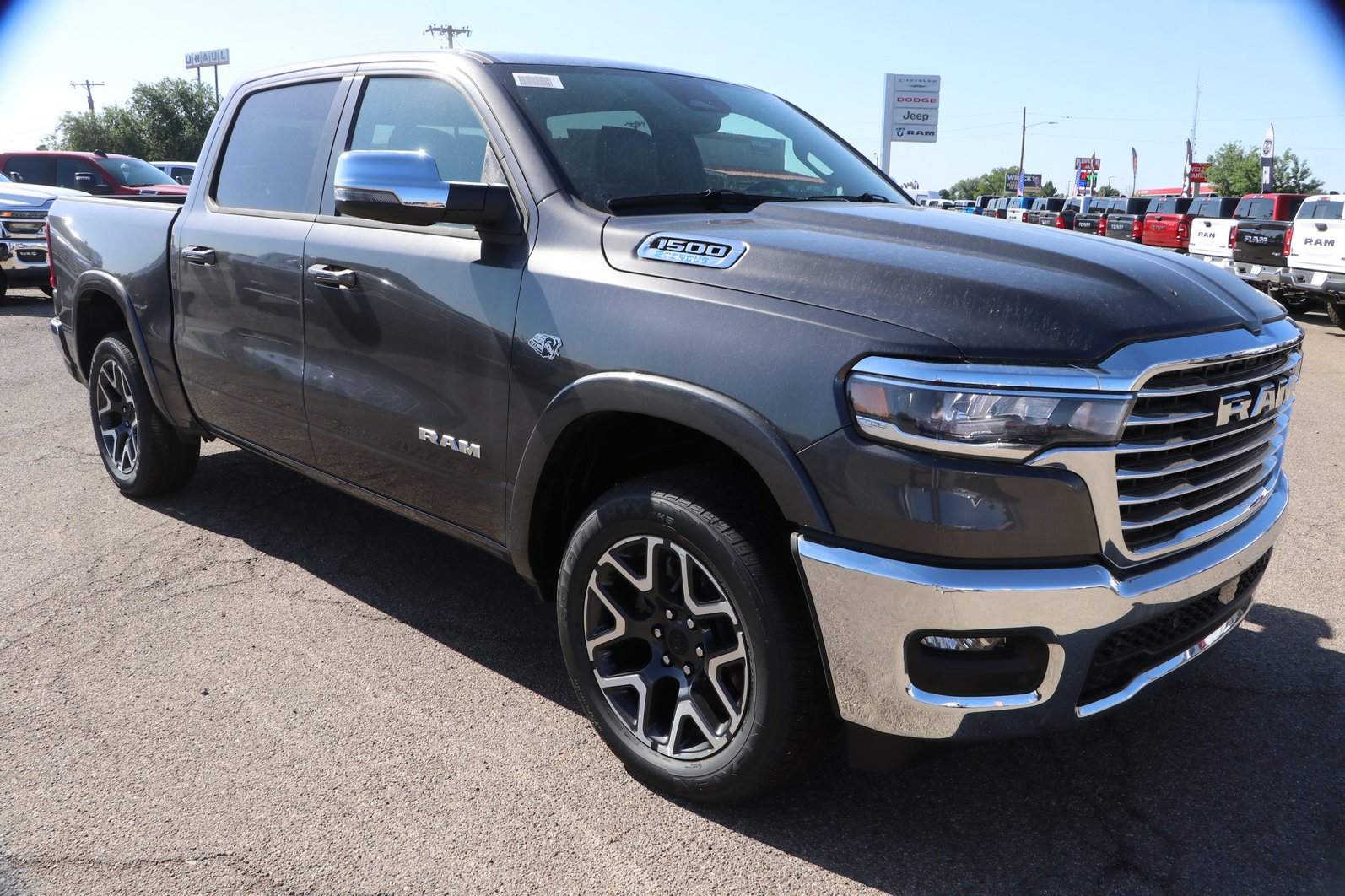 2026 Ram 1500 LARAMIE CREW CAB 4X4 Pickup