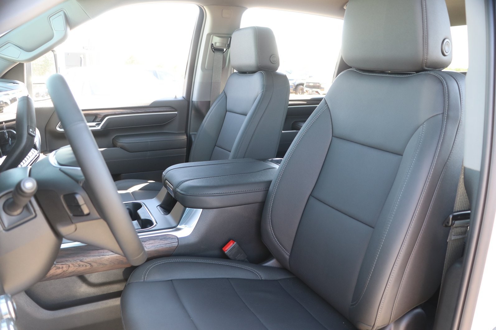2026 GMC Sierra 2500HD SLT - Photo 14