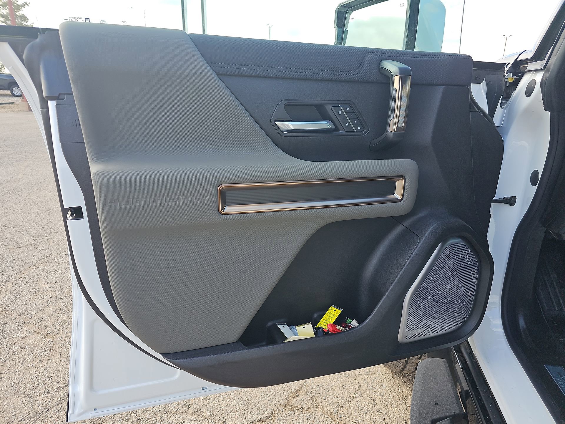 2025 GMC HUMMER EV 3X - Photo 12