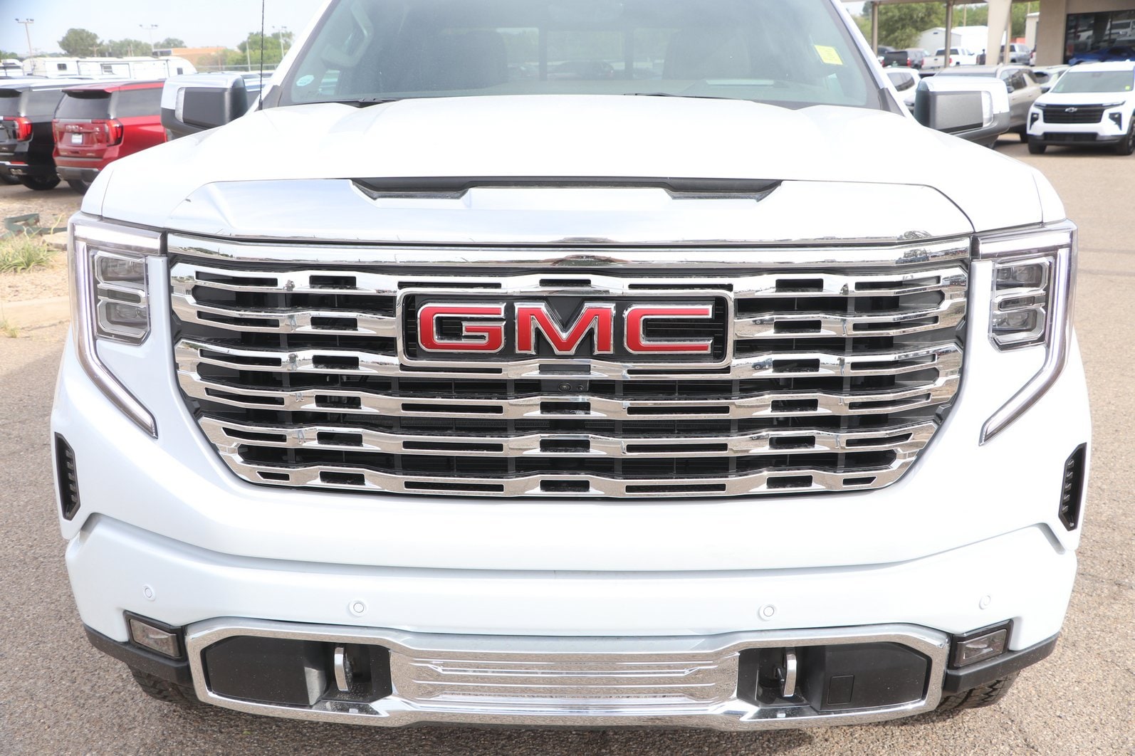 2026 GMC Sierra 1500 Denali - Photo 4