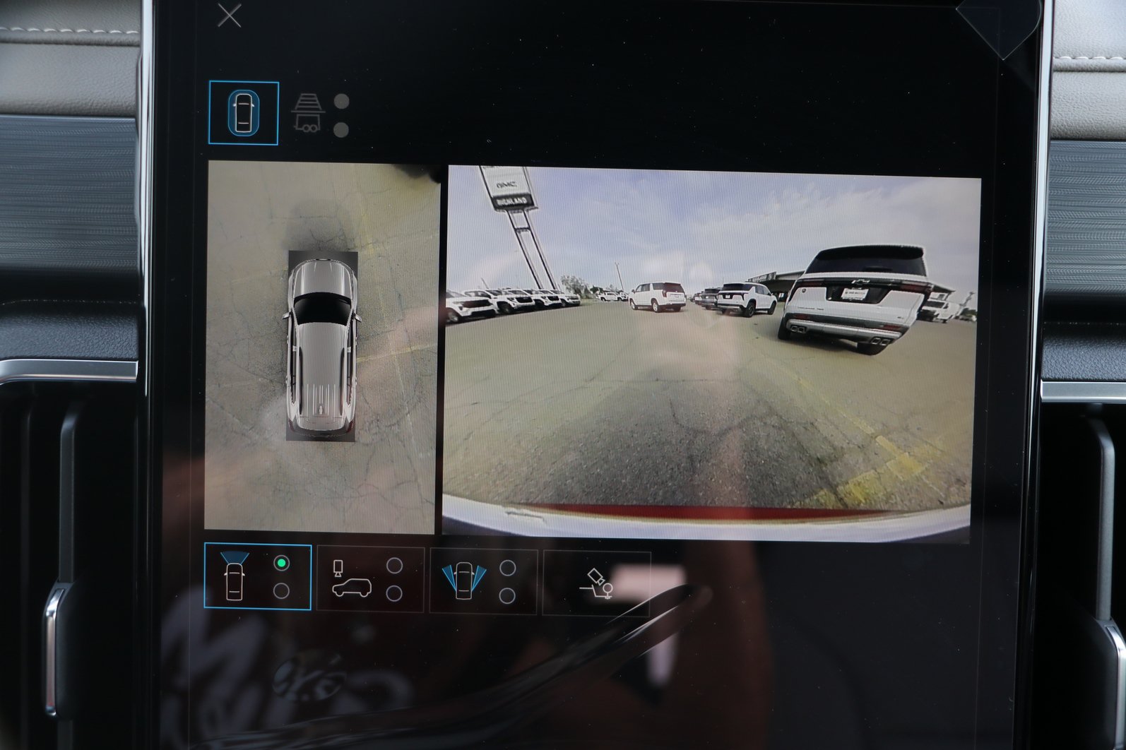 2026 GMC Acadia Elevation - Photo 20