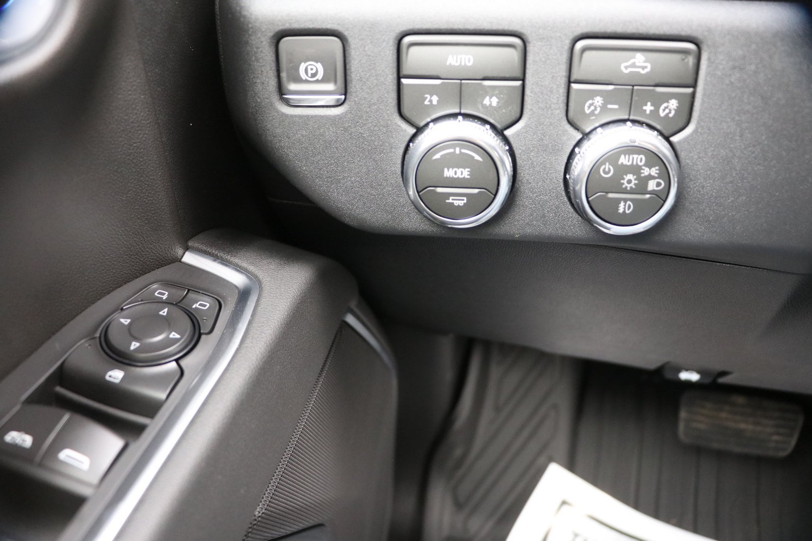 2026 GMC Sierra 1500 Elevation - Photo 14