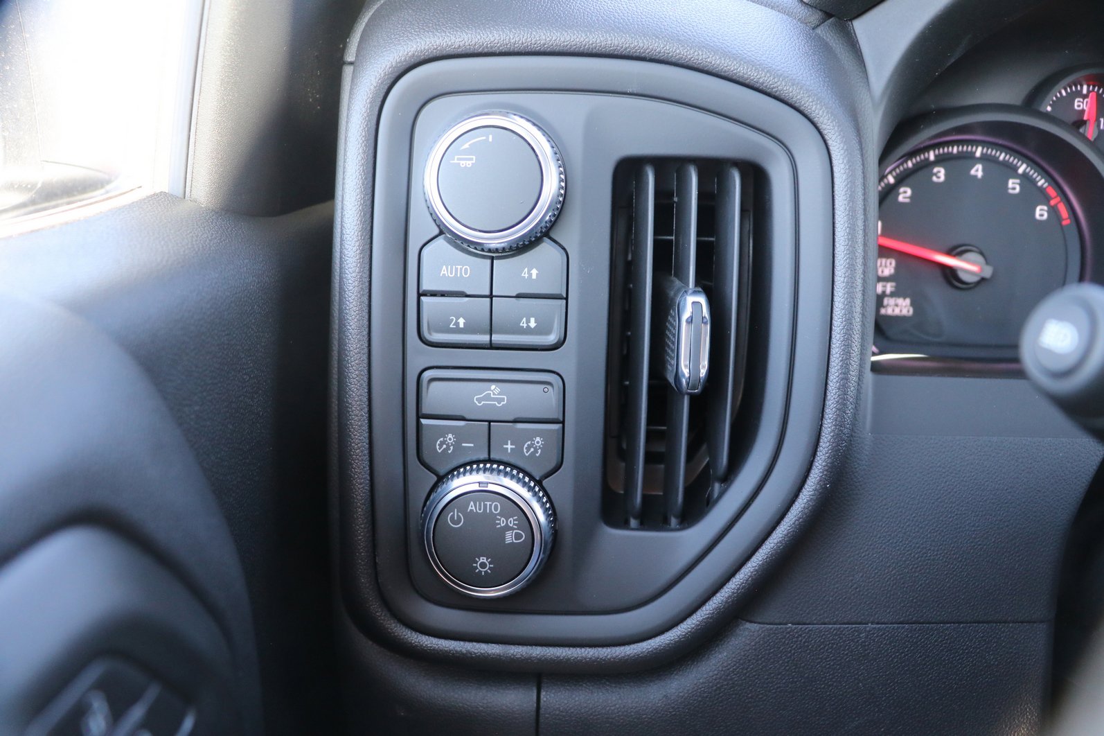 2026 GMC Sierra 1500 Pro - Photo 14