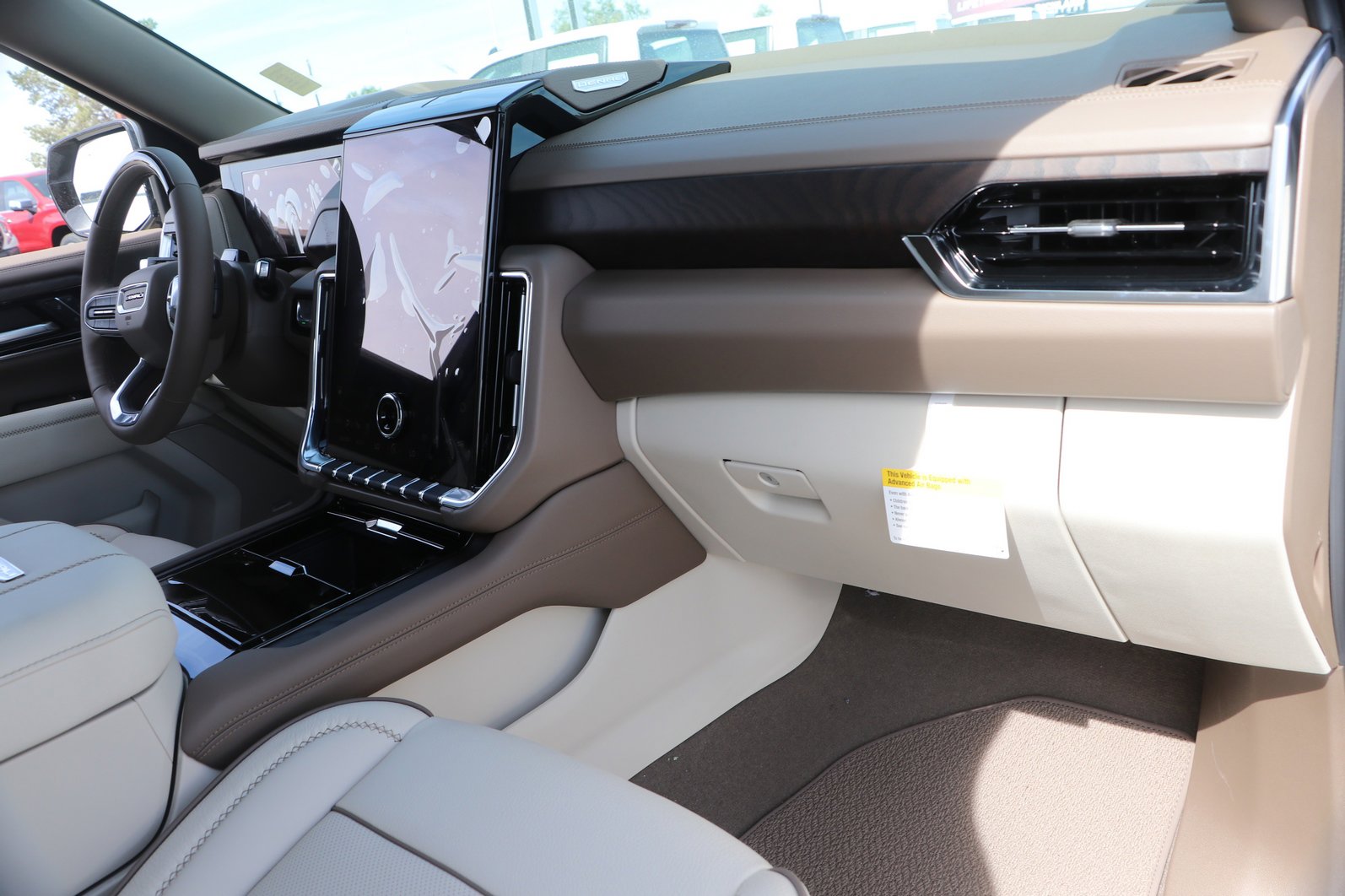 2026 GMC Yukon Denali - Photo 39
