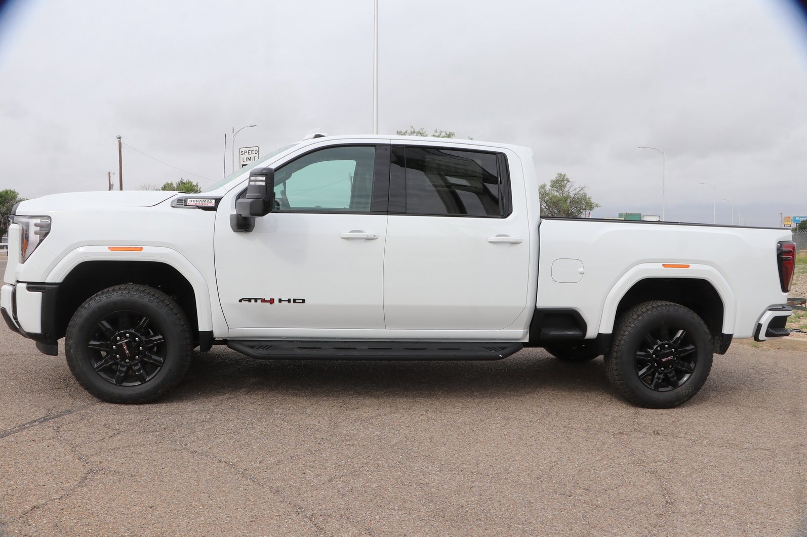2026 GMC Sierra 2500HD AT4 - Photo 6