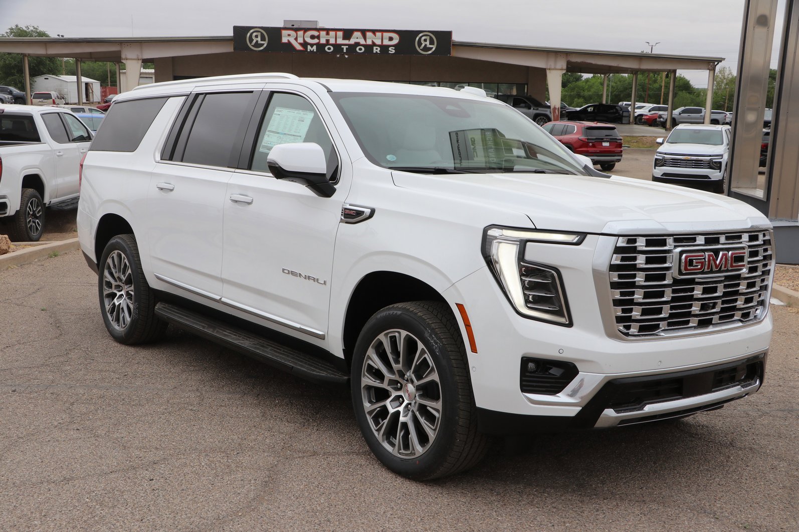 2026 GMC Yukon Denali AWD's photo