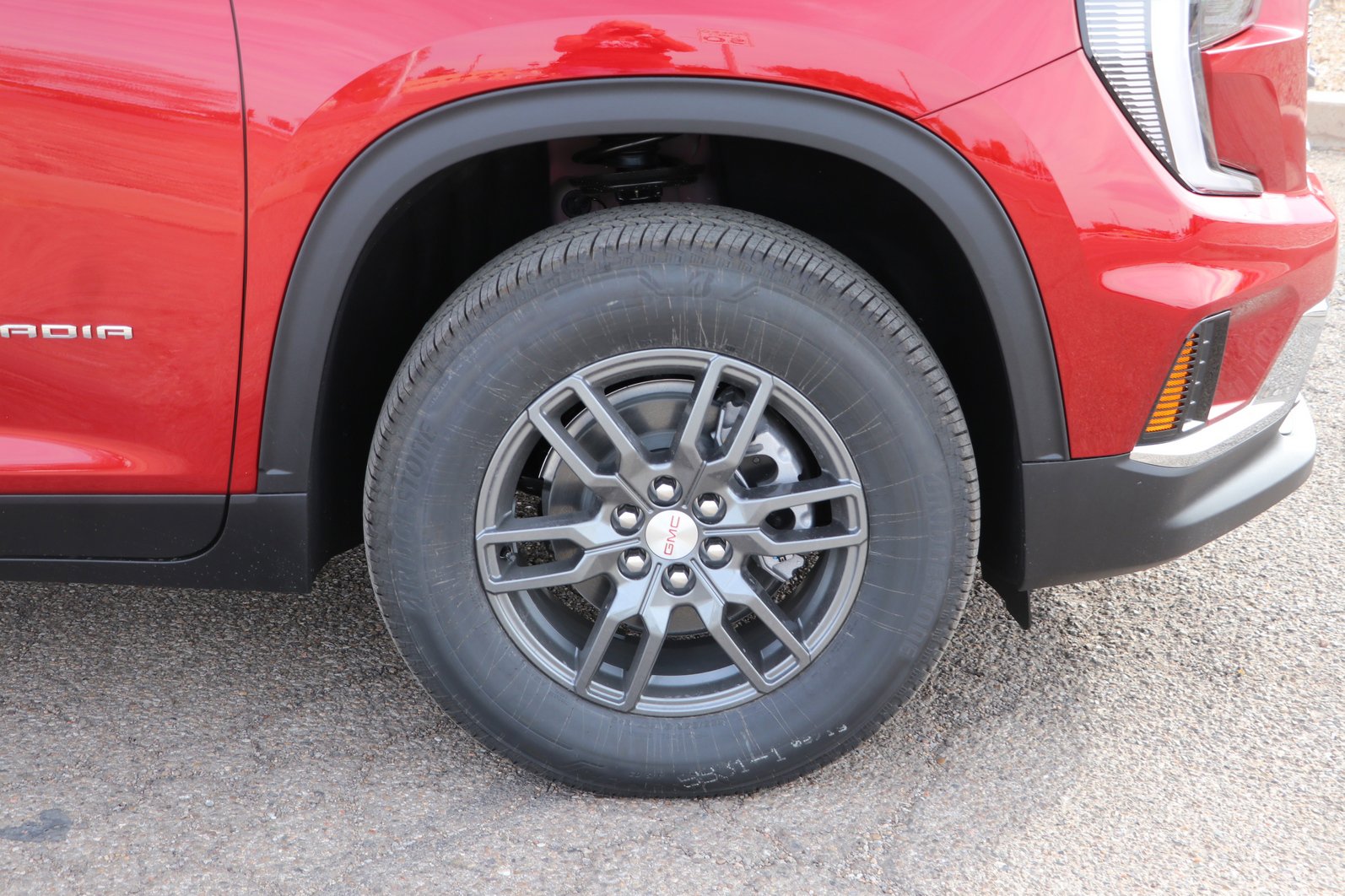 2026 GMC Acadia Elevation - Photo 11