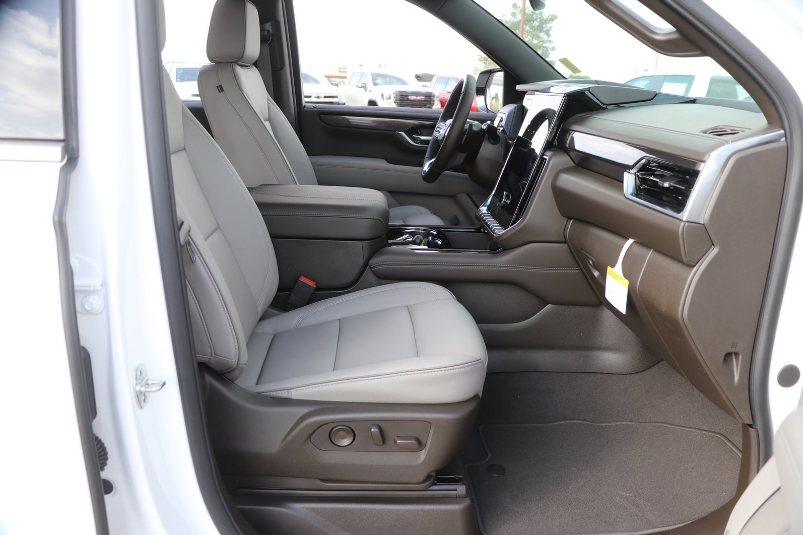 2026 GMC Yukon XL Elevation - Photo 36