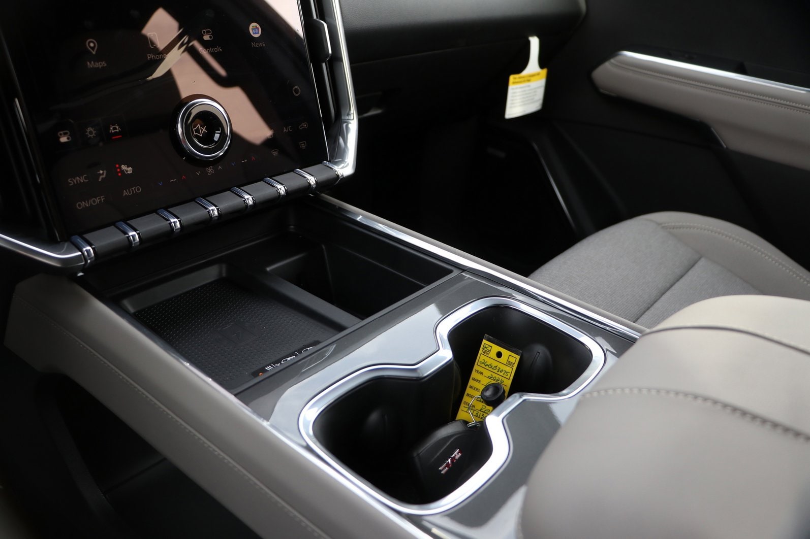 2026 GMC Acadia Elevation - Photo 25