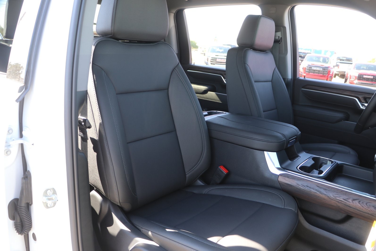 2026 GMC Sierra 2500HD SLT - Photo 33