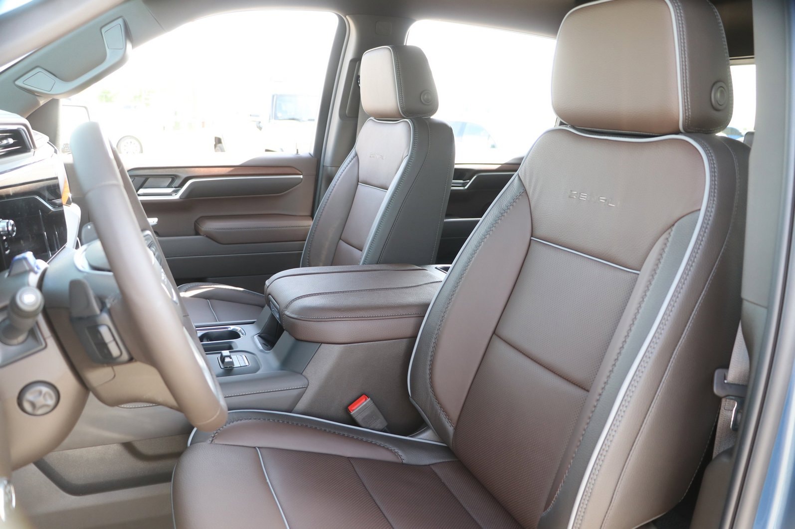 2026 GMC Sierra 1500 Denali - Photo 14