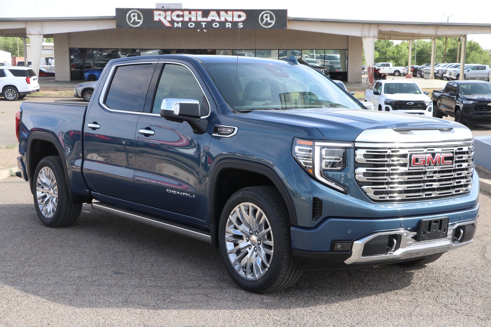 2026 GMC Sierra 4WD Crew Cab Short Box Denali's photo