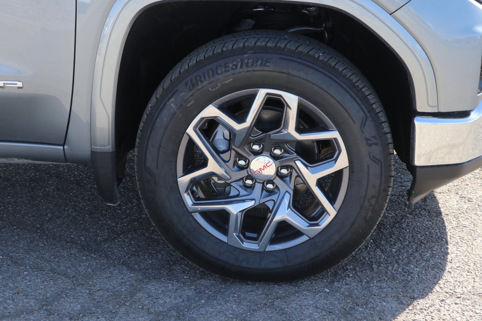 2026 GMC Sierra 1500 SLT - Photo 8