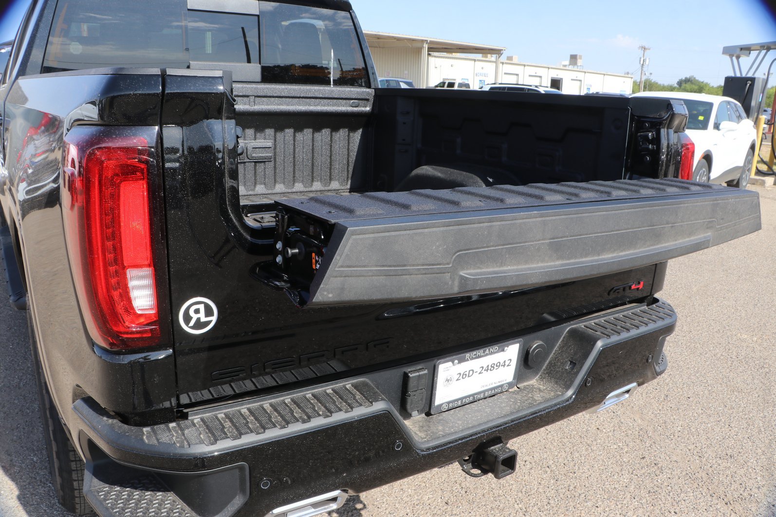 2026 GMC Sierra 1500 AT4 - Photo 31