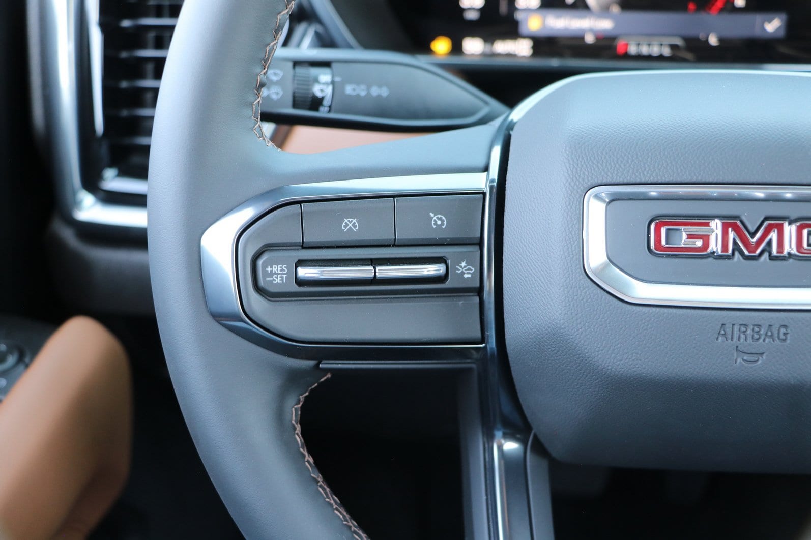 2026 GMC Canyon AT4 - Photo 18