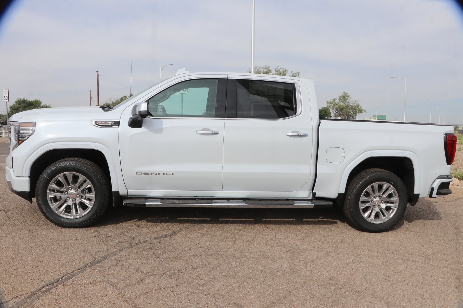 2026 GMC Sierra 1500 Denali - Photo 6