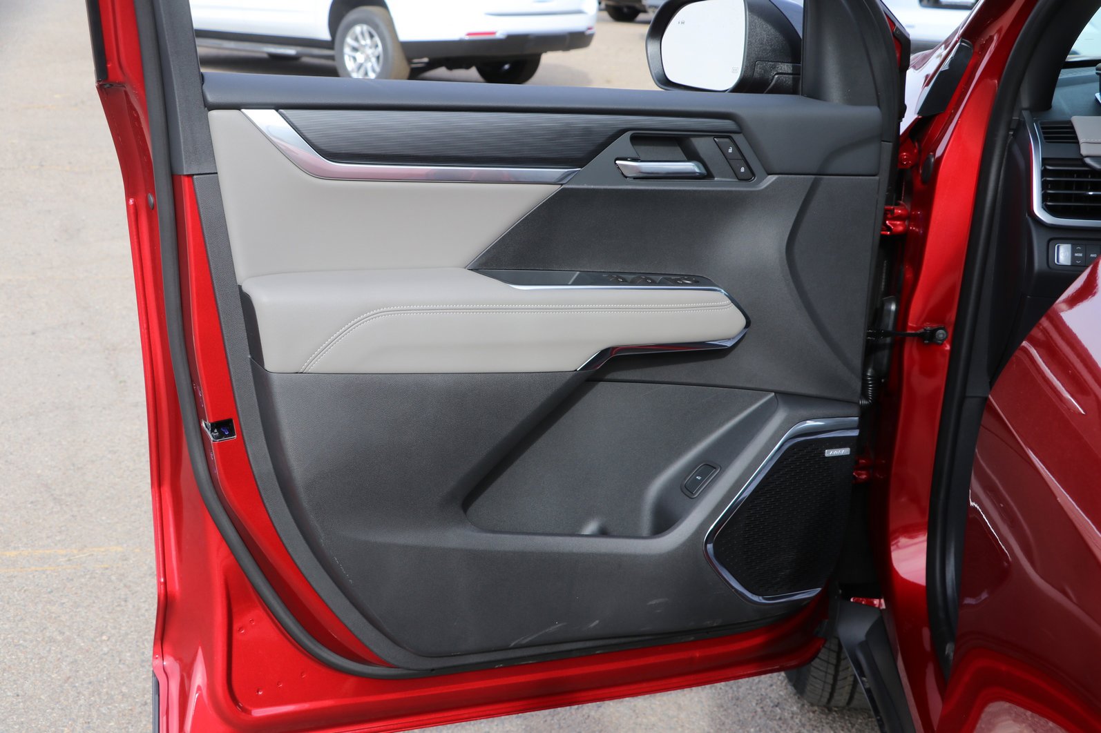 2026 GMC Acadia Elevation - Photo 12