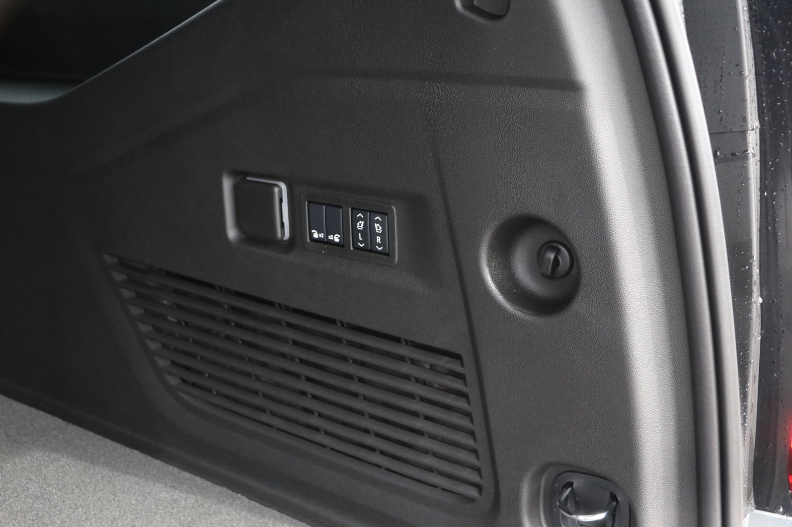 2027 GMC Yukon XL Elevation - Photo 32