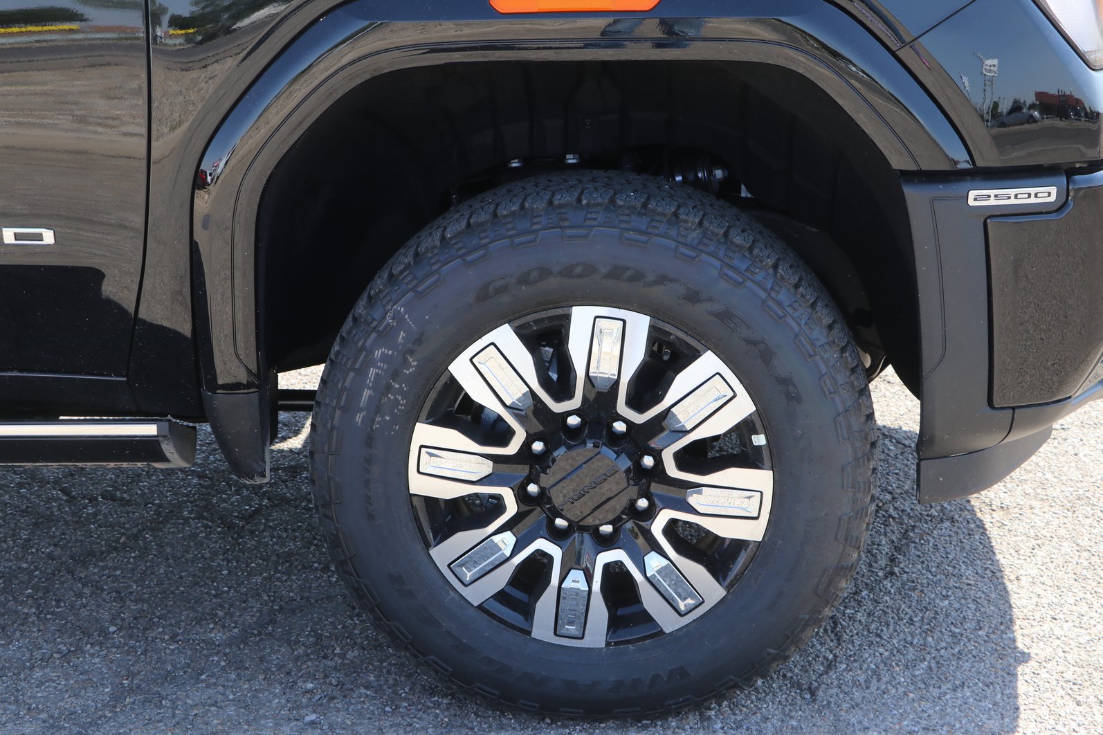 2026 GMC Sierra 2500HD Denali - Photo 11