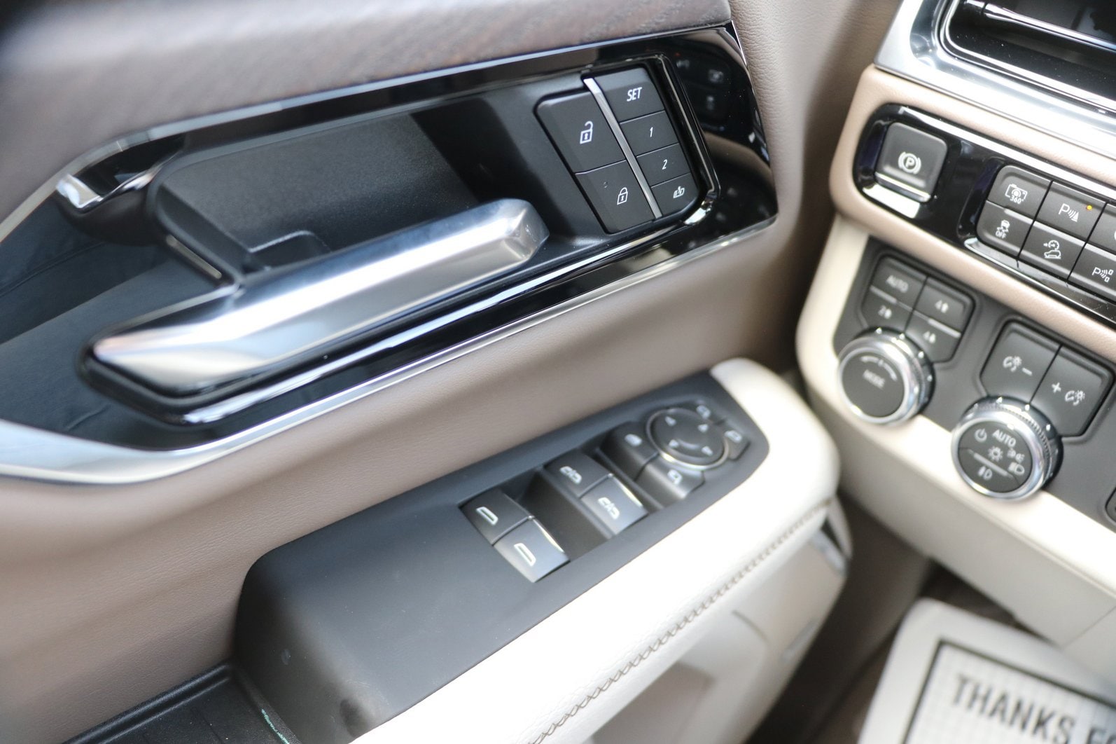 2026 GMC Yukon Denali - Photo 13