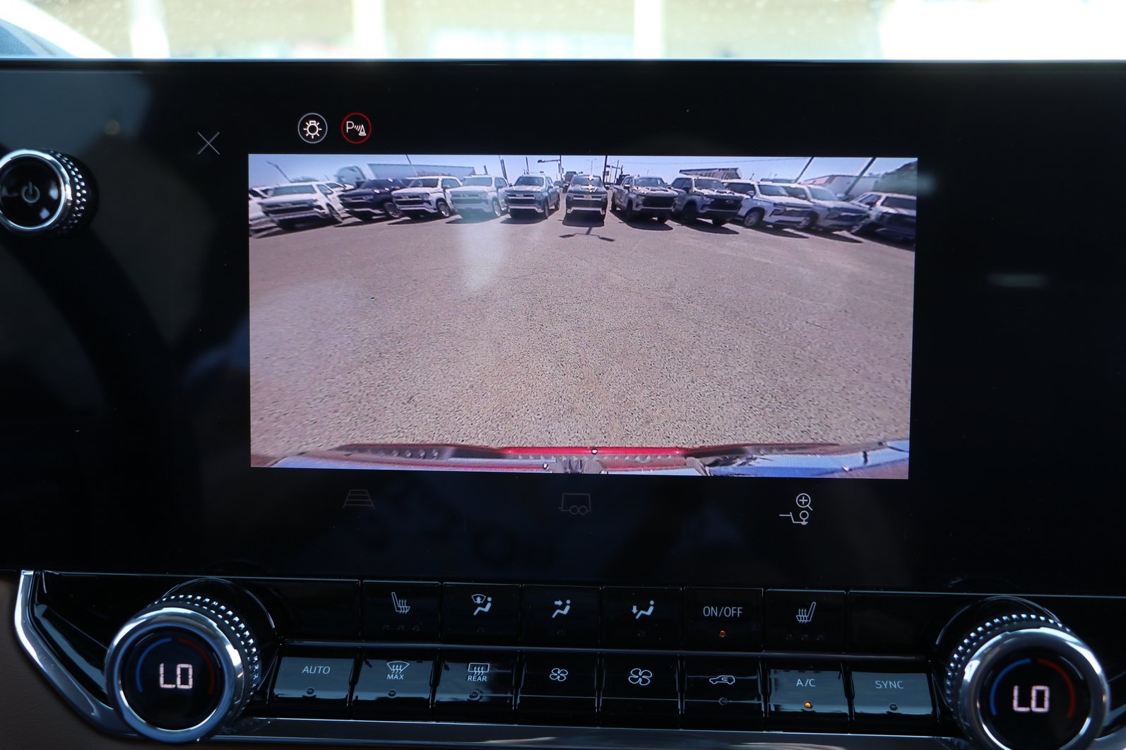 2026 GMC Canyon AT4 - Photo 23