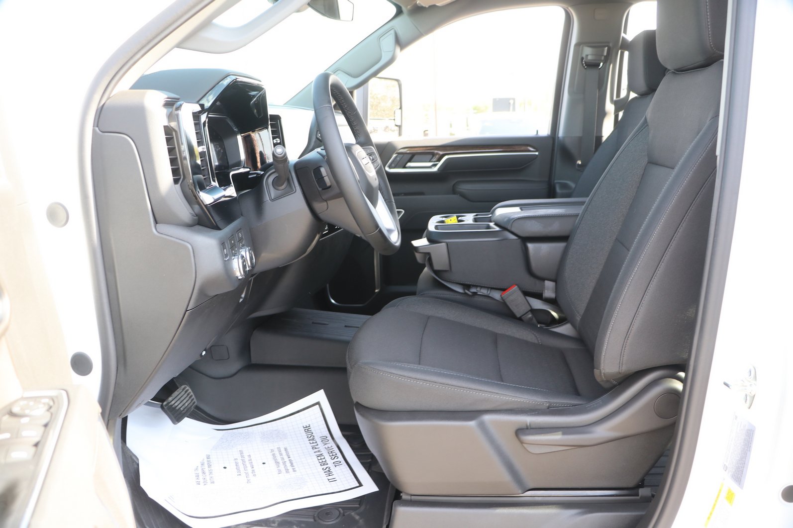 2026 GMC Sierra 3500HD SLE - Photo 13