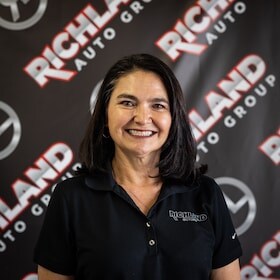 Staff member Clarissa Gonzalez-Adams from ID_32414a