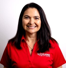 Staff member Clarissa Gonzalez-Adams from ID_32414a