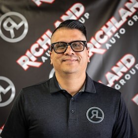 Staff member Ruben Loza from ID_32414a