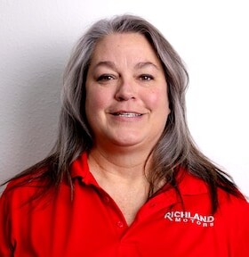 Staff member Leslie Turner from ID_61a008