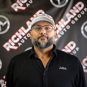 Staff member John Lujan from ID_eaaf9d