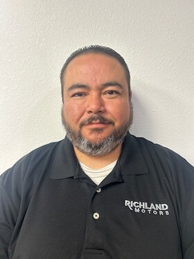 Staff member Elias Salcido from ID_eaaf9d